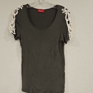 Banana Republic Gray Embellished Short Sleeve T-Shirt